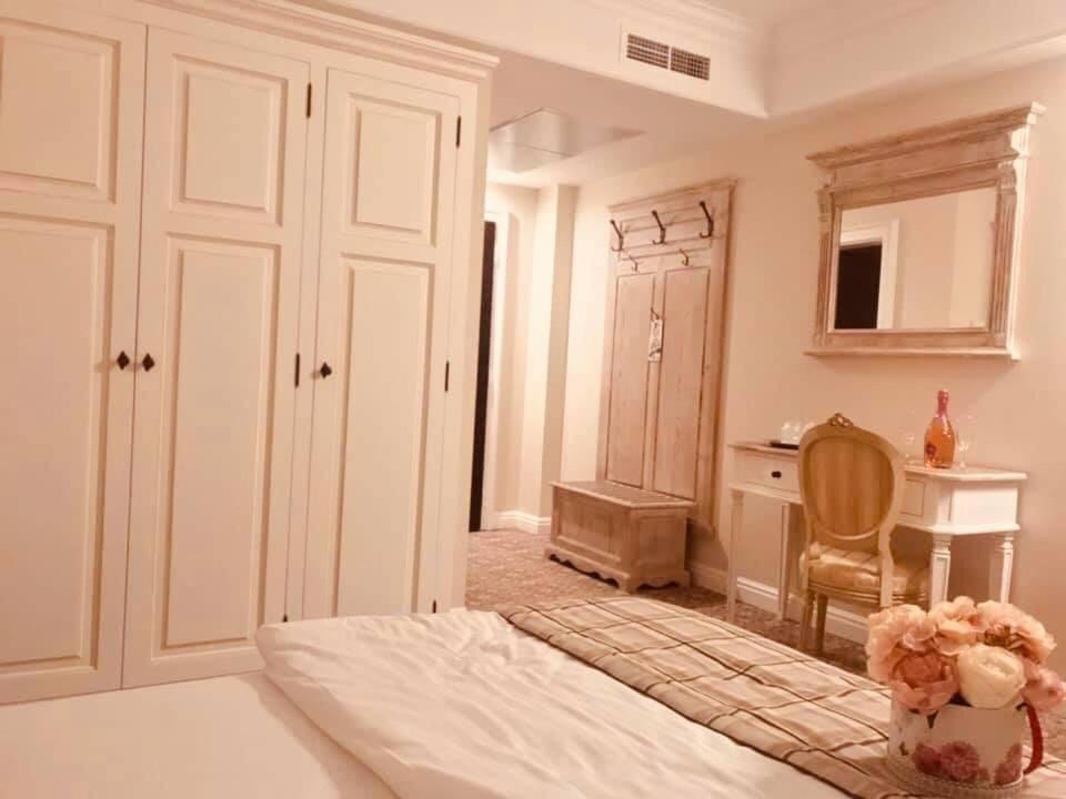 Hotel Pensiunea Dimitrios & Spa - Baile Herculane -Valea Cernei-Terapie Spa -Relaxare A Mintii Si A Trupului Ce Ajuta La Eliberarea Stresului Si A Blocajelor Negative Exteriér fotografie